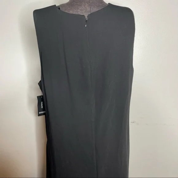 Black Sleeveless Dress with Keyhole Front Detail Size 16 - Picture 4 of 6